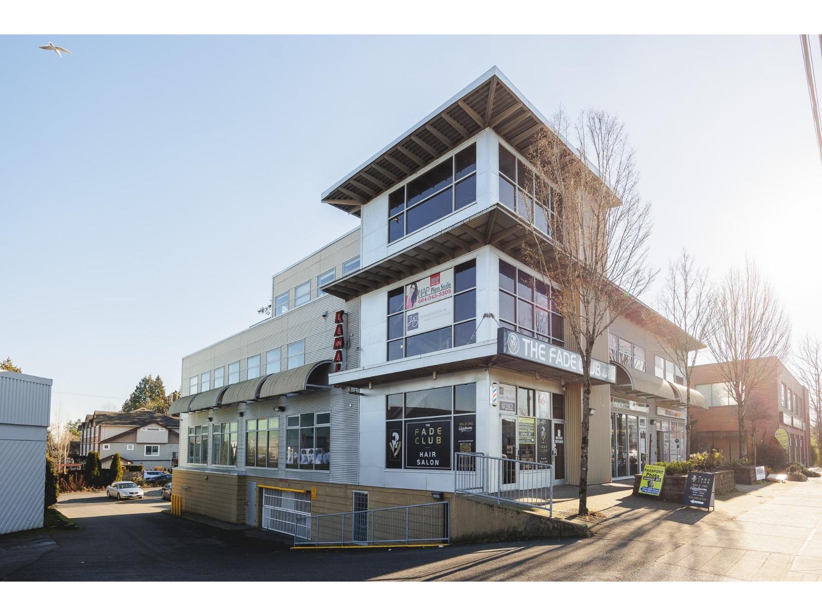 301 8268 120 STREET, Surrey, British Columbia