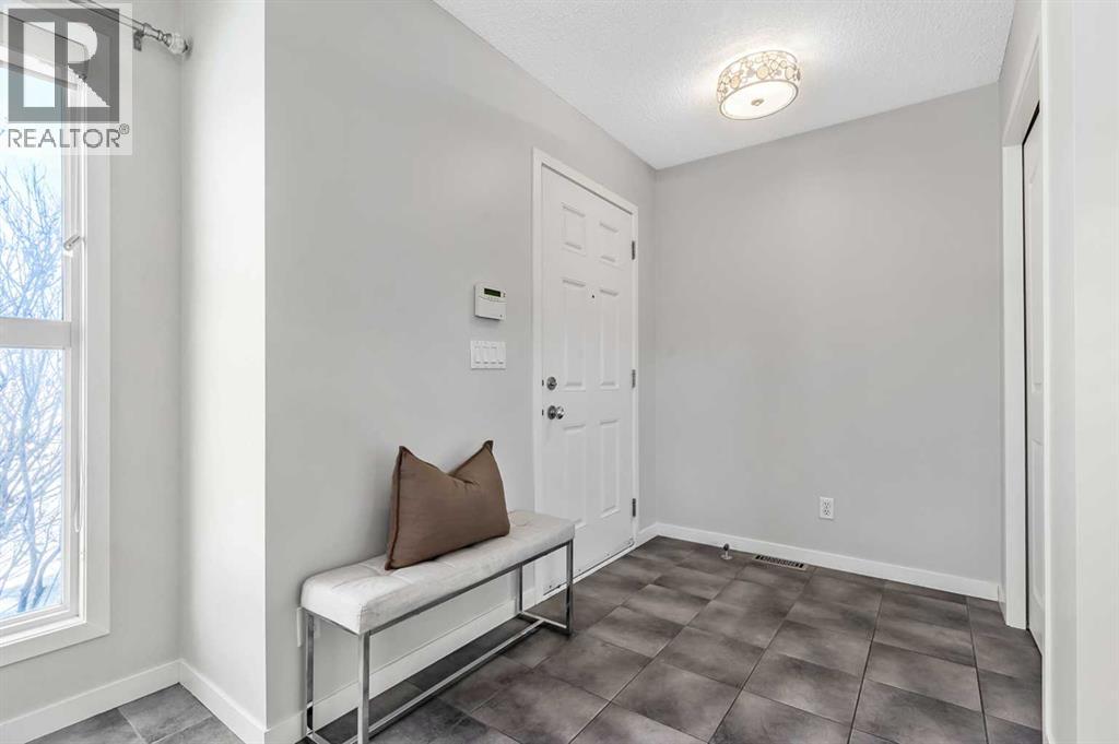 6 Autumn Green Se, Calgary, Alberta  T3M 0P2 - Photo 2 - A2284495