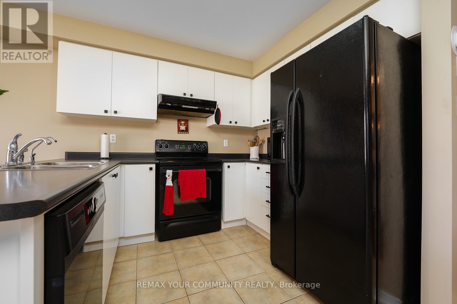 109 Collis Drive, Aurora, Ontario  L4G 7V2 - Photo 13 - N12983496