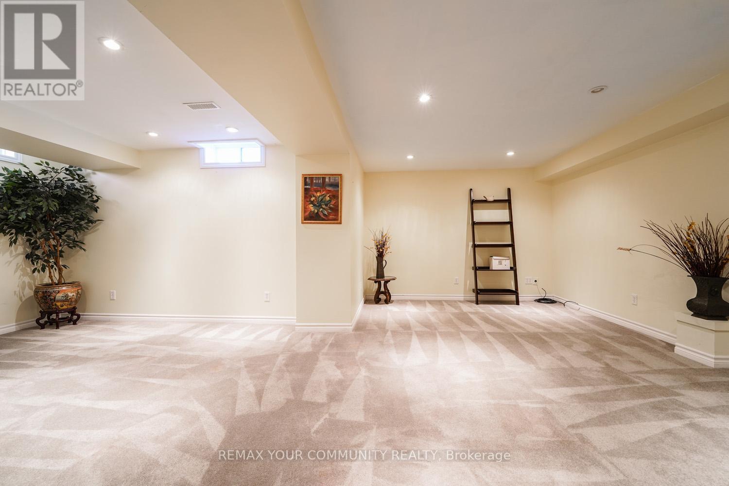 109 Collis Drive, Aurora, Ontario  L4G 7V2 - Photo 24 - N12983496