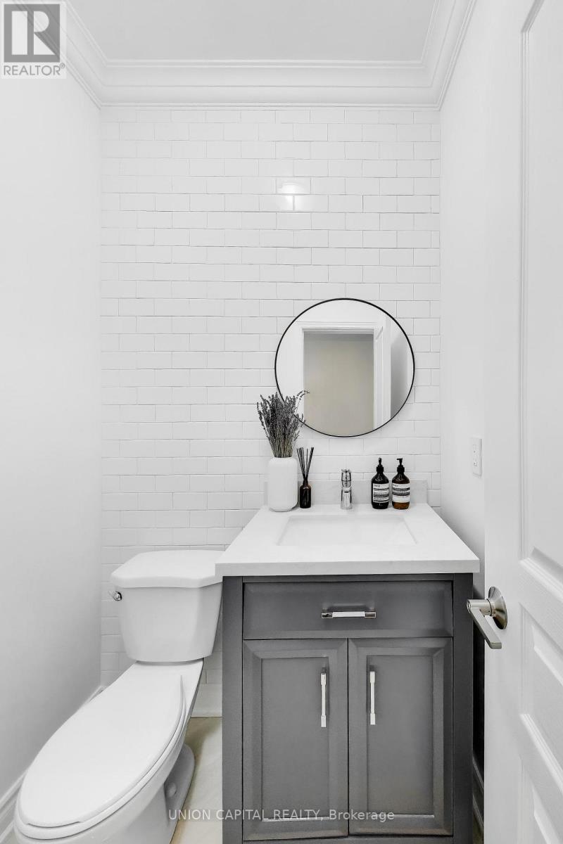 67 Win Timbers Crescent, Whitchurch-Stouffville, Ontario  L4A 0Y9 - Photo 6 - N12983502