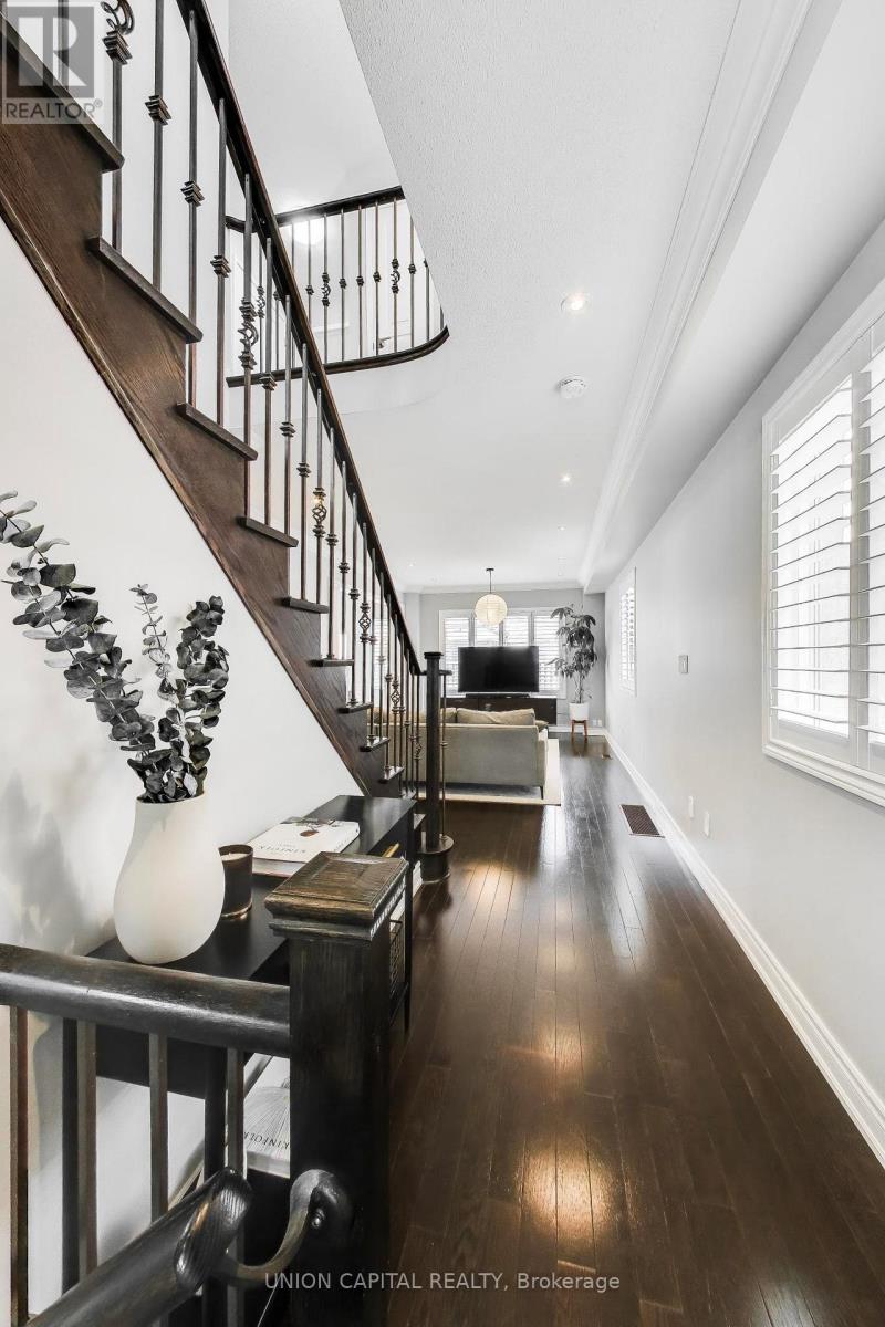 67 Win Timbers Crescent, Whitchurch-Stouffville, Ontario  L4A 0Y9 - Photo 7 - N12983502