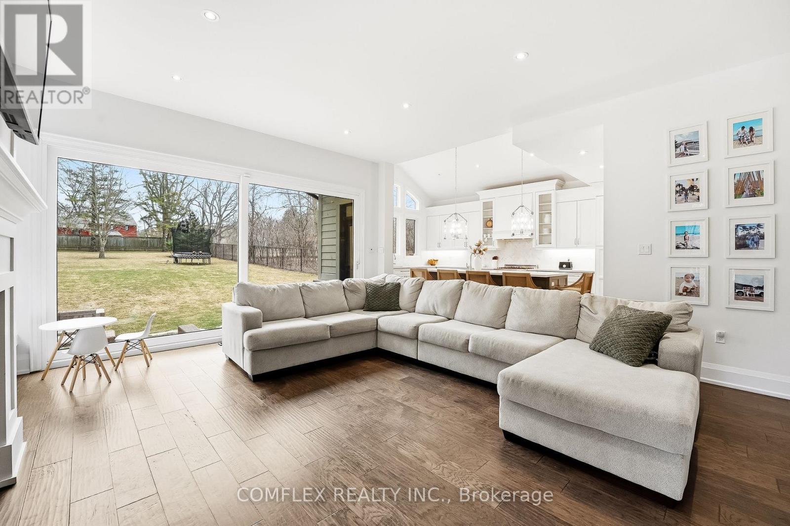 108 Avenue Road, Newmarket, Ontario  L3Y 1N3 - Photo 10 - N12983704