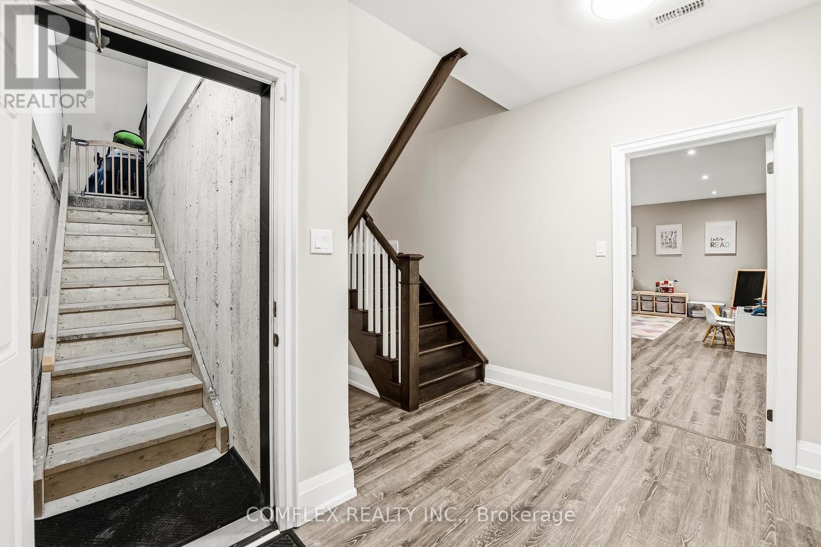 108 Avenue Road, Newmarket, Ontario  L3Y 1N3 - Photo 36 - N12983704