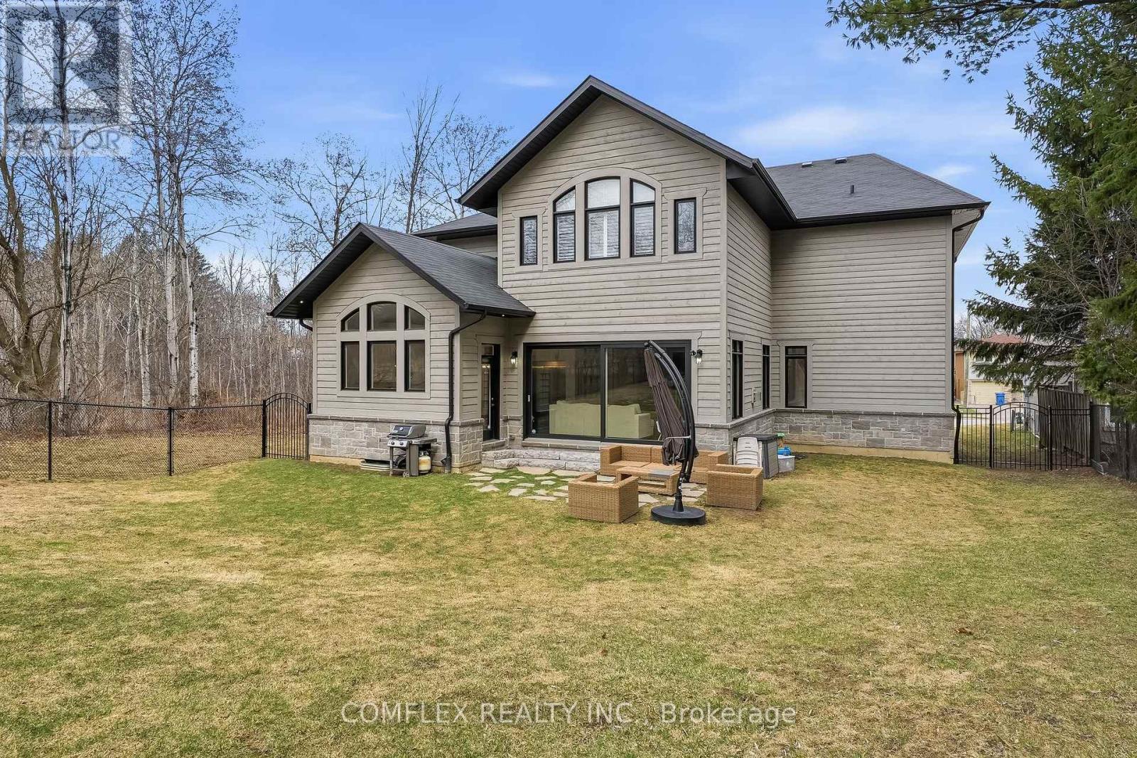 108 Avenue Road, Newmarket, Ontario  L3Y 1N3 - Photo 37 - N12983704