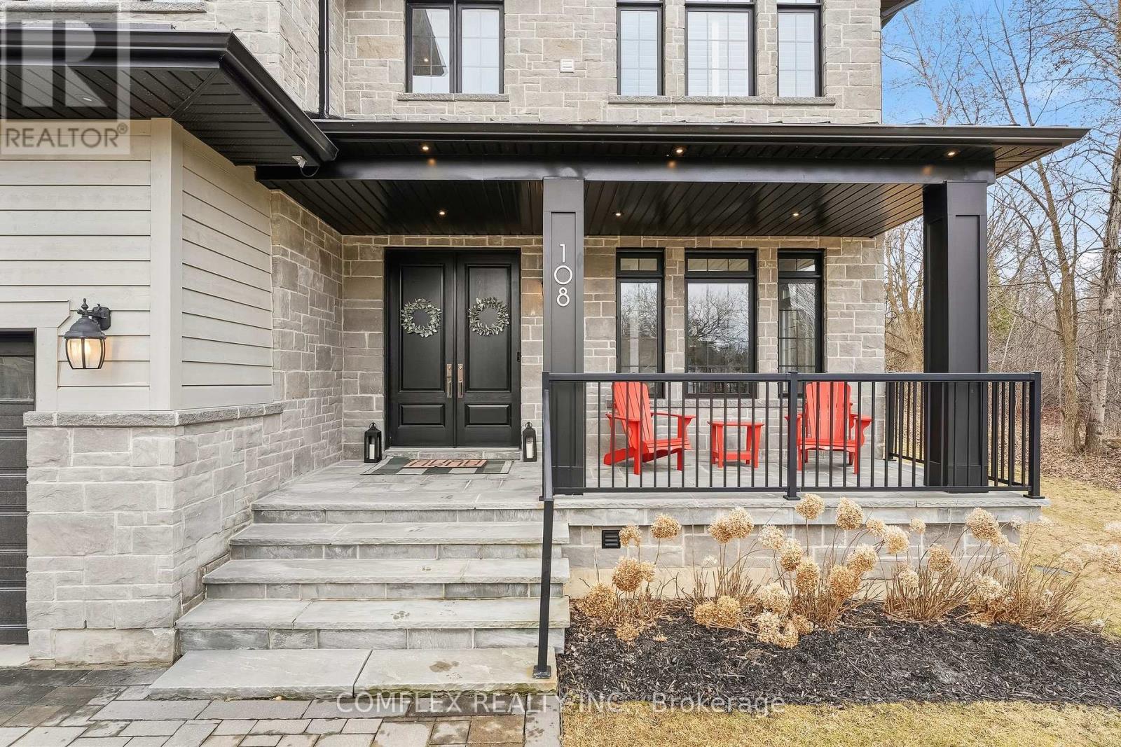 108 Avenue Road, Newmarket, Ontario  L3Y 1N3 - Photo 5 - N12983704