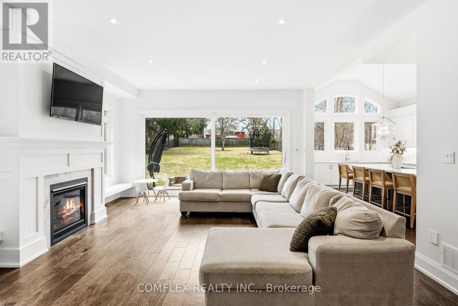 108 Avenue Road, Newmarket, Ontario  L3Y 1N3 - Photo 7 - N12983704