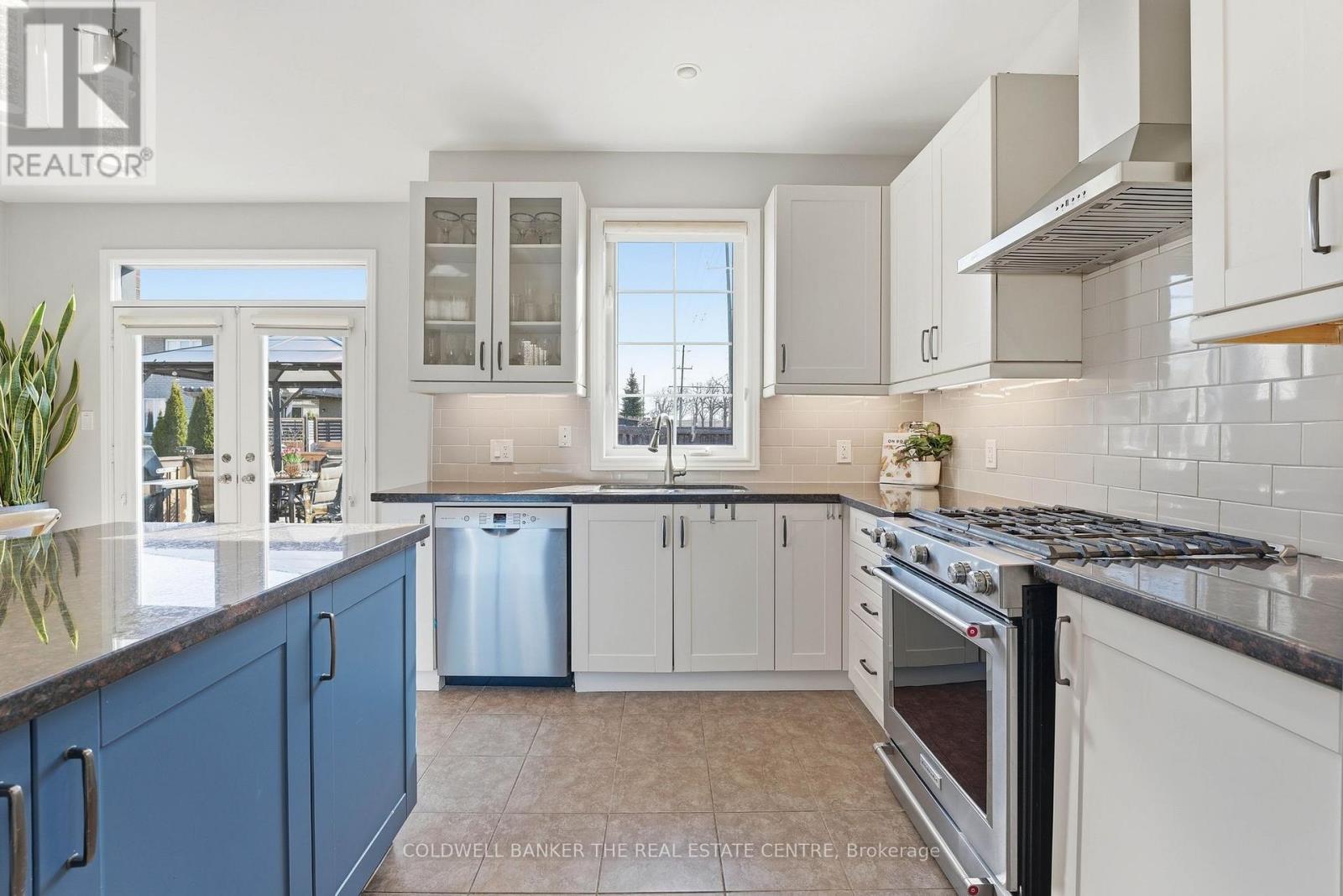 81 Romanelli Crescent N, Bradford West Gwillimbury (Bradford), Ontario  L3Z 0X7 - Photo 13 - N12983768