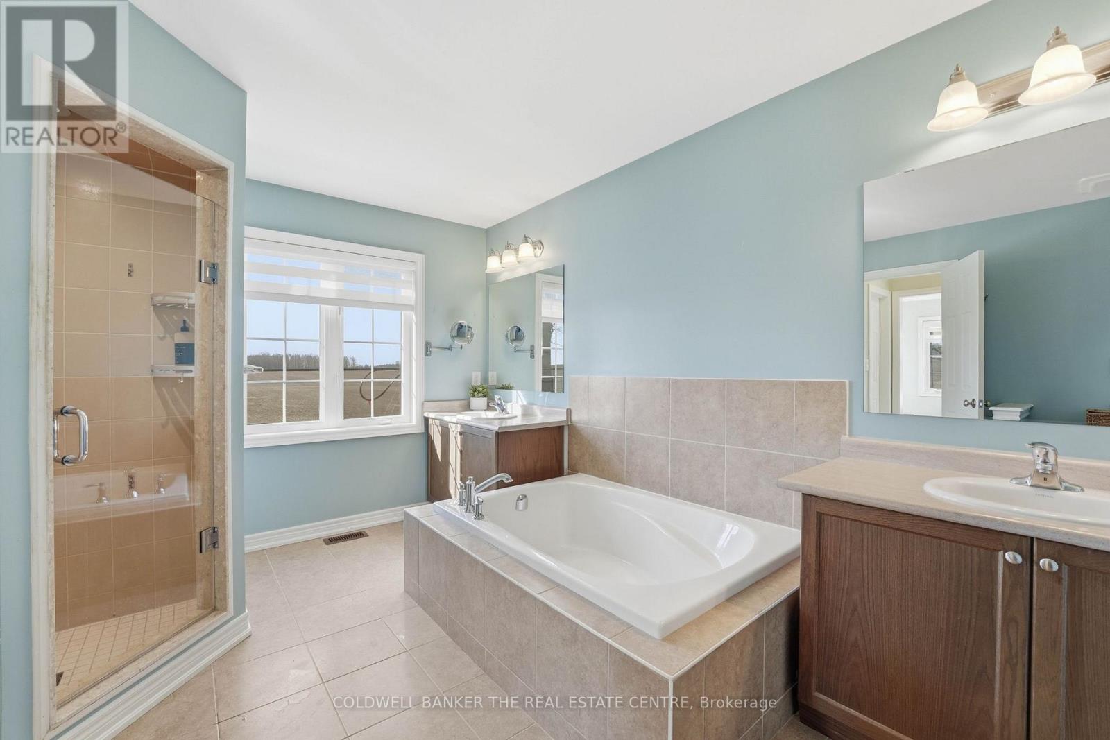 81 Romanelli Crescent N, Bradford West Gwillimbury (Bradford), Ontario  L3Z 0X7 - Photo 21 - N12983768