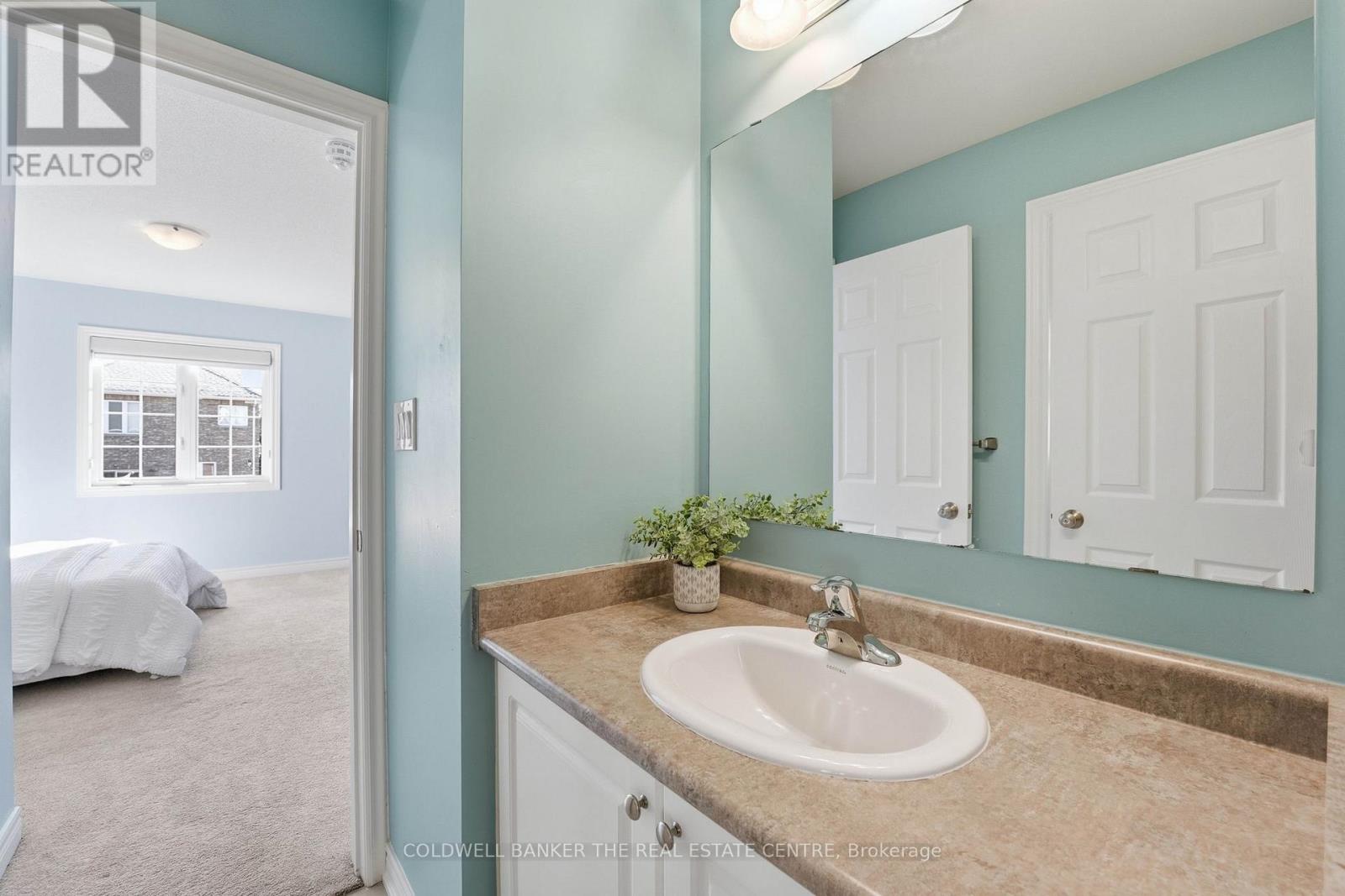 81 Romanelli Crescent N, Bradford West Gwillimbury (Bradford), Ontario  L3Z 0X7 - Photo 26 - N12983768