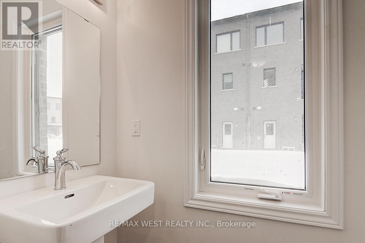 42 Quilico Road, Vaughan, Ontario  L4H 5G9 - Photo 7 - N12983788