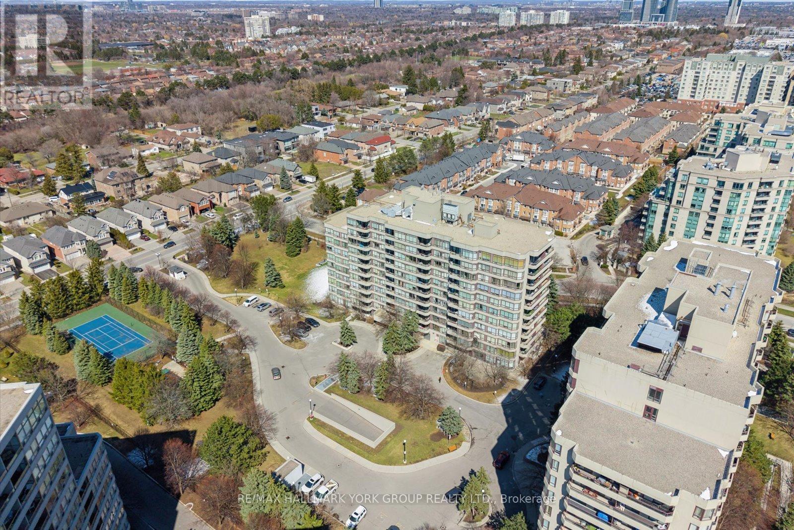 512 - 81 Townsgate Drive, Vaughan, Ontario  L4J 8E6 - Photo 32 - N12983840