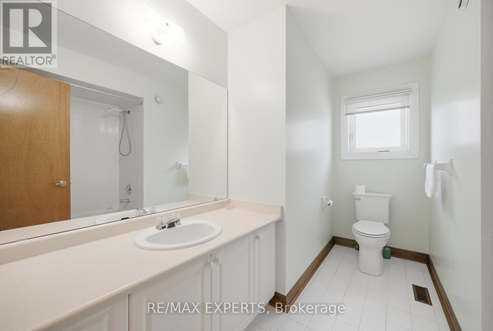 92 Mapes Avenue, Vaughan, Ontario  L4L 8R9 - Photo 17 - N12983846