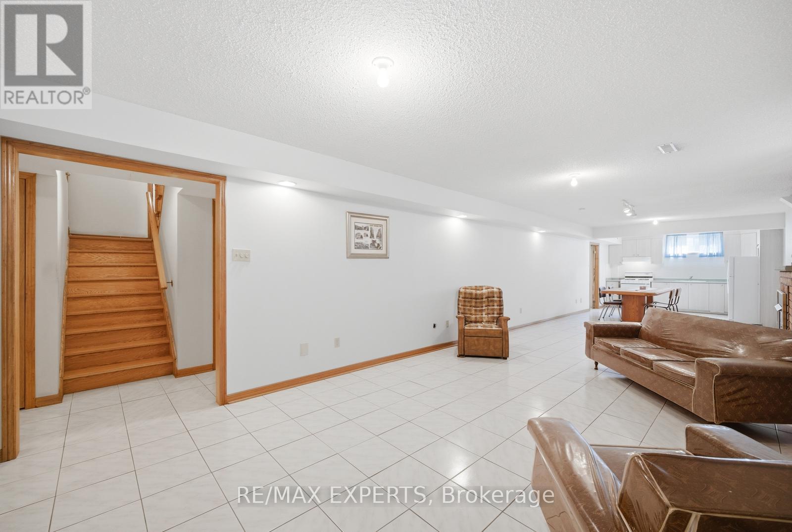 92 Mapes Avenue, Vaughan, Ontario  L4L 8R9 - Photo 19 - N12983846