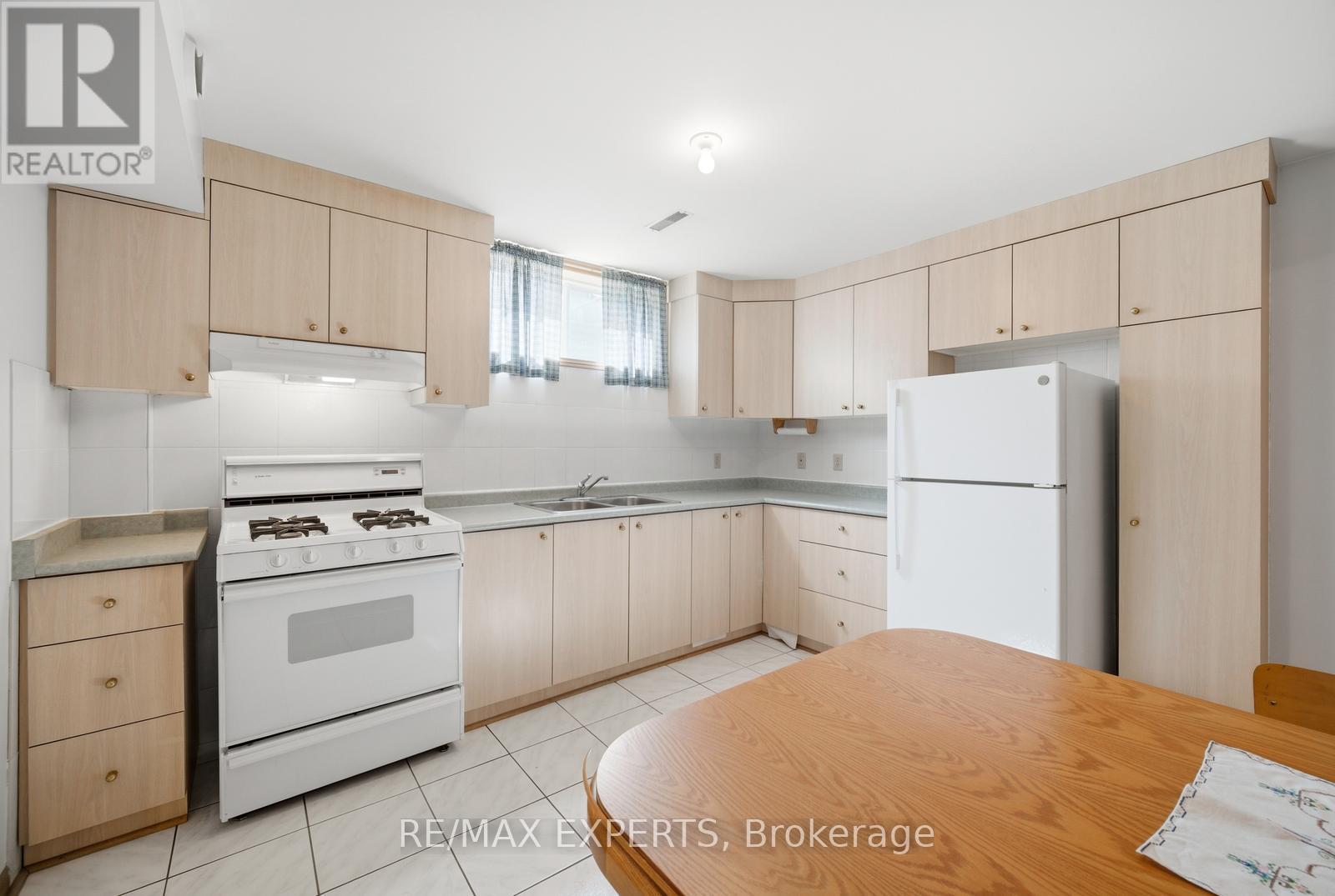 92 Mapes Avenue, Vaughan, Ontario  L4L 8R9 - Photo 24 - N12983846