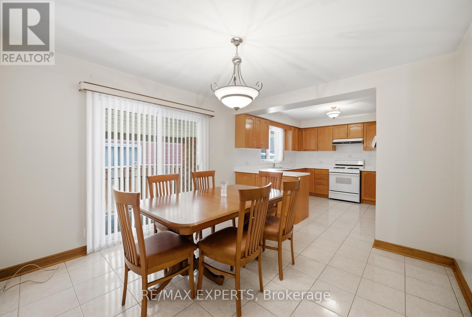 92 Mapes Avenue, Vaughan, Ontario  L4L 8R9 - Photo 6 - N12983846