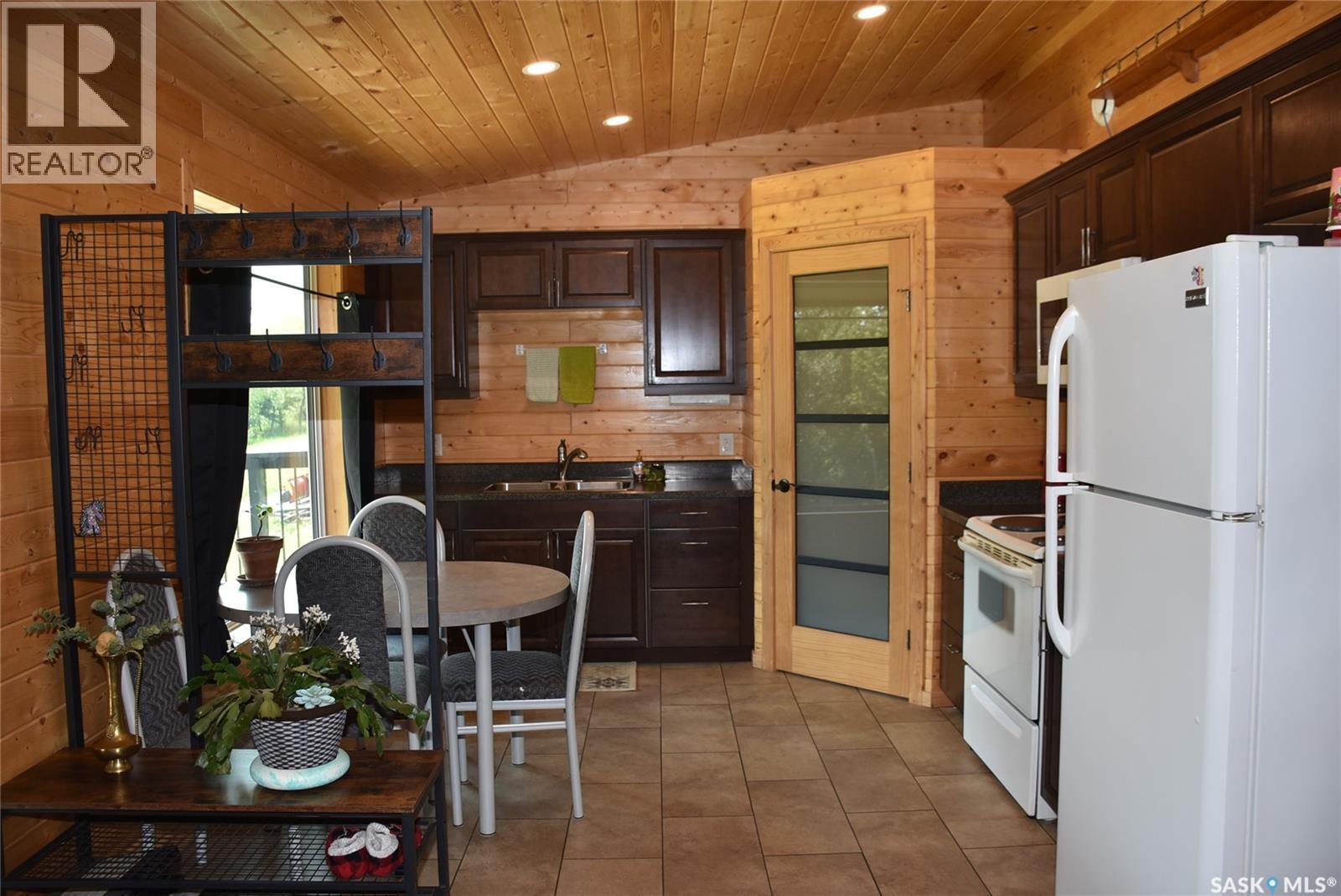 719 Pasqua Lake Road, North Qu'appelle Rm No. 187, Saskatchewan  S0G 1S0 - Photo 9 - SK032610