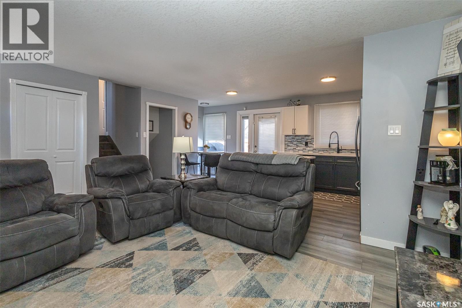 6 Diggle Place, Saskatoon, Saskatchewan  S7M 4J9 - Photo 5 - SK032543