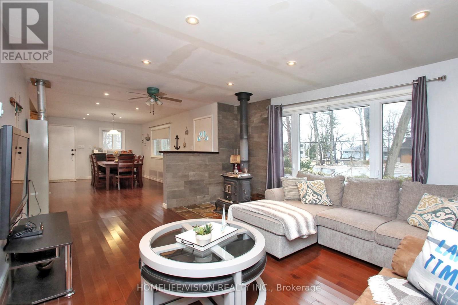 1807 Tiny Beaches Road S, Tiny, Ontario  L0L 1P1 - Photo 15 - S12983826