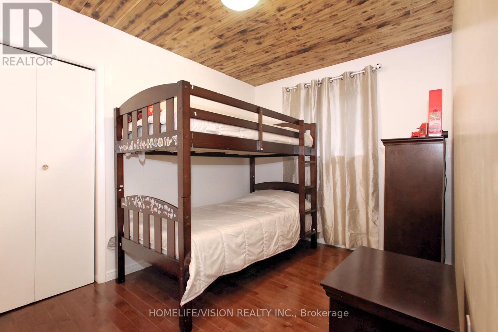 1807 Tiny Beaches Road S, Tiny, Ontario  L0L 1P1 - Photo 29 - S12983826