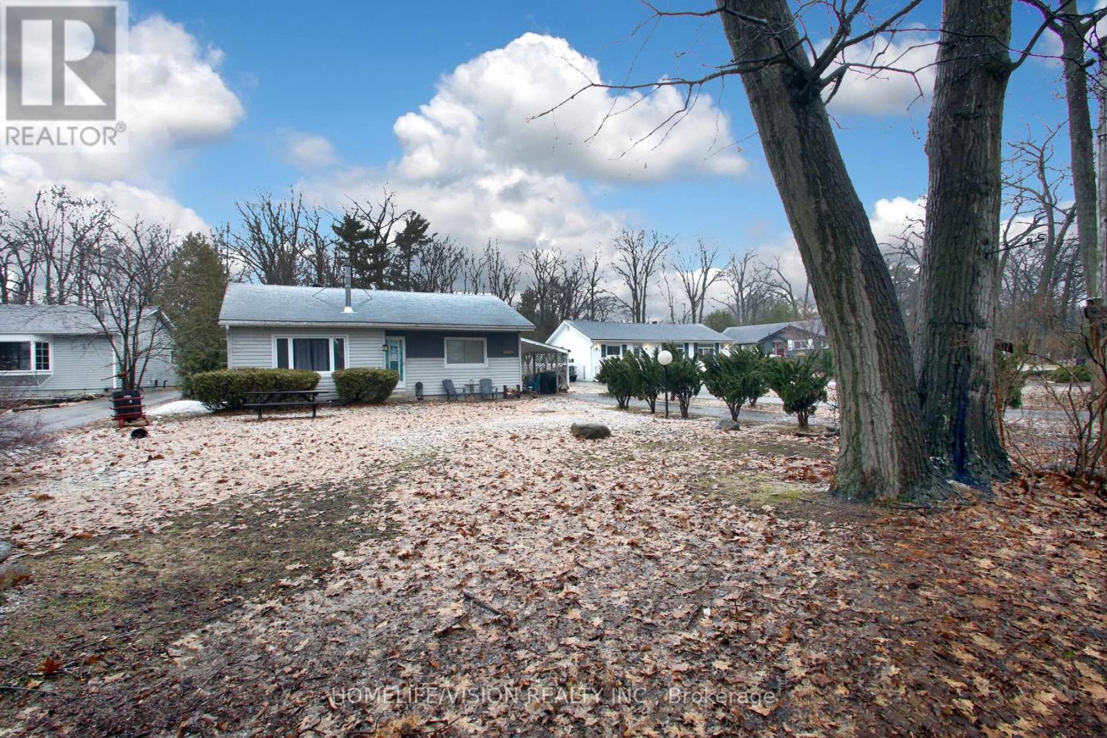 1807 Tiny Beaches Road S, Tiny, Ontario  L0L 1P1 - Photo 5 - S12983826