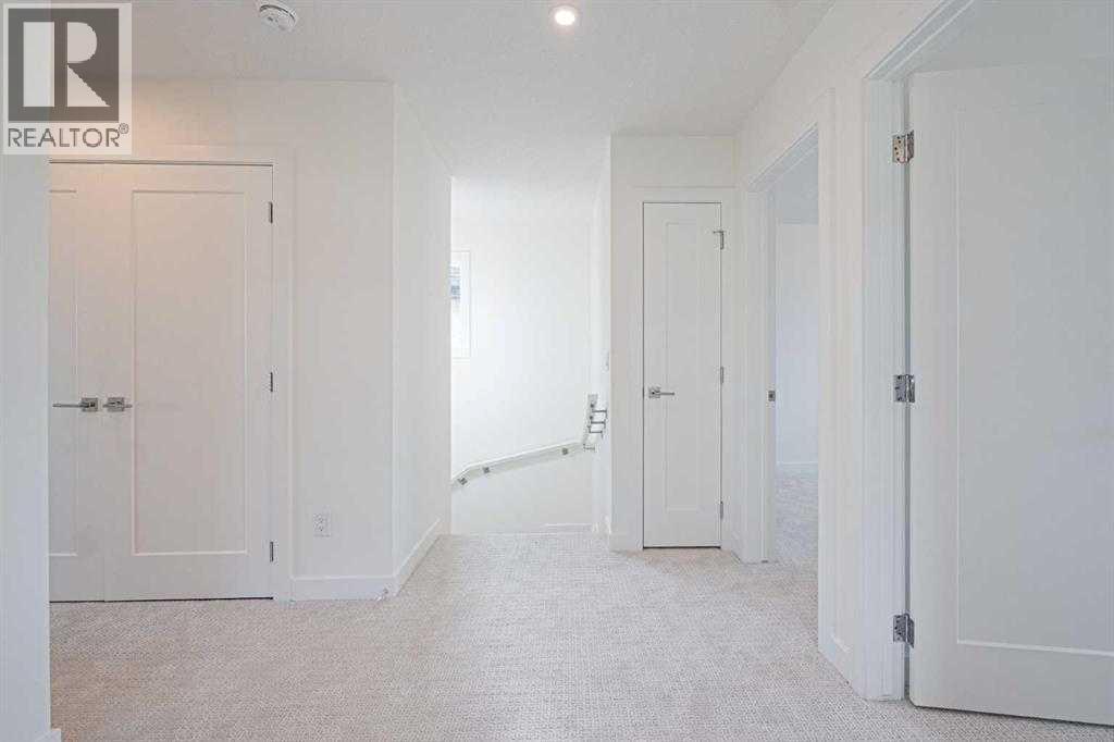 129 Dawson Wharf View, Chestermere, Alberta  T1X 2W3 - Photo 13 - A2293536