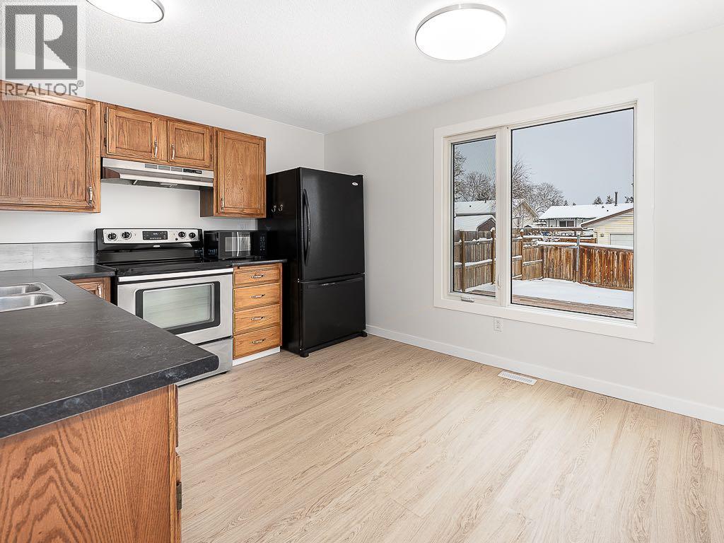 84 Queen Anne Close Se, Calgary, Alberta  T2J 6E5 - Photo 15 - A2297716