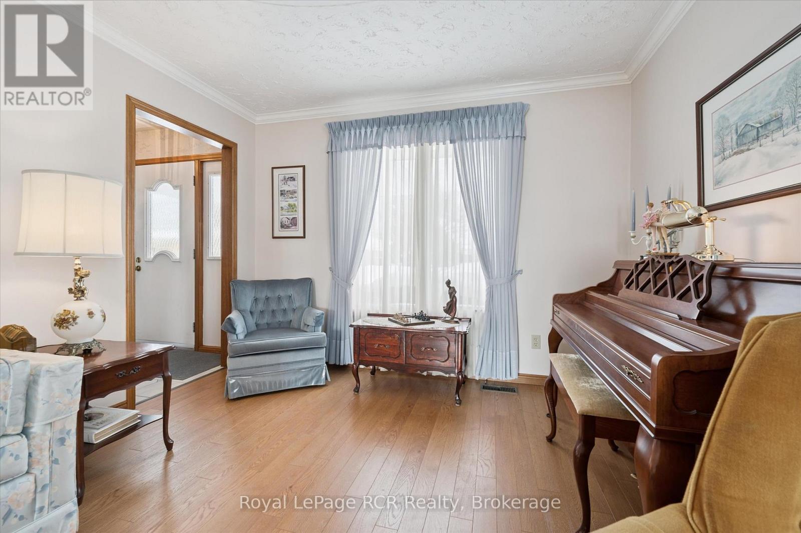 5 Jackson Crescent, North Perth, Ontario  N4W 1K2 - Photo 10 - X12767104