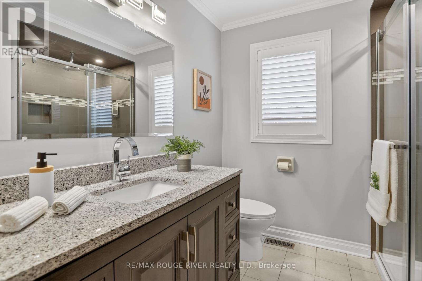 60 Emmett Place, Whitby, Ontario  L1R 2B4 - Photo 33 - E12974824