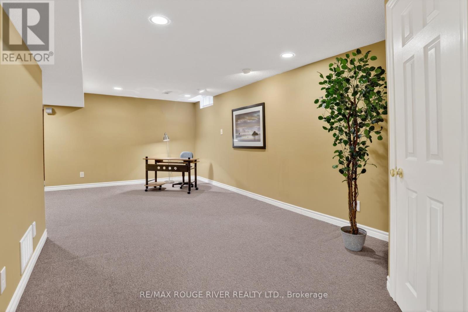 60 Emmett Place, Whitby, Ontario  L1R 2B4 - Photo 37 - E12974824