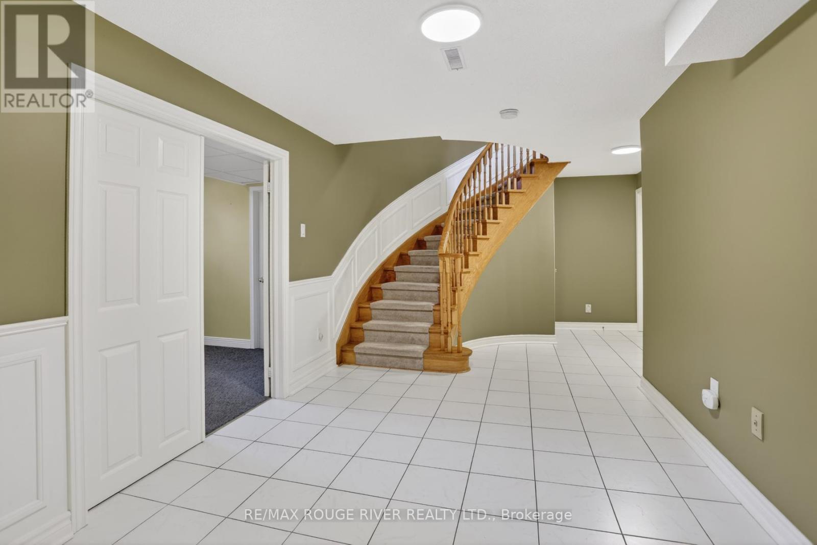 60 Emmett Place, Whitby, Ontario  L1R 2B4 - Photo 34 - E12974824