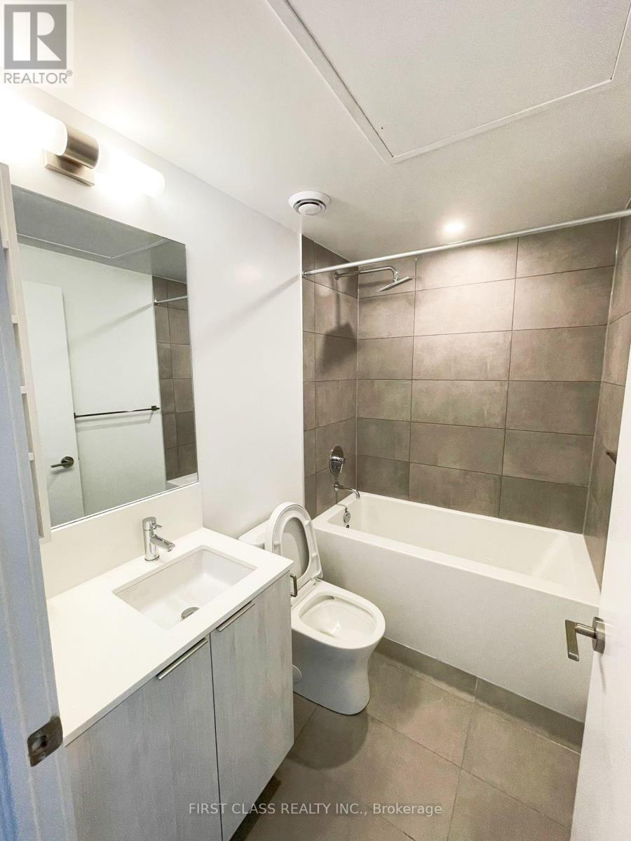 1001 - 8 Wellesley Street W, Toronto, Ontario  M4Y 0J5 - Photo 8 - C12983604