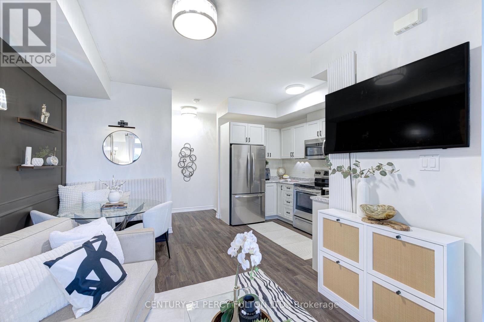 2566 William Jackson Drive, Pickering, Ontario  L1X 0E5 - Photo 4 - E12983328