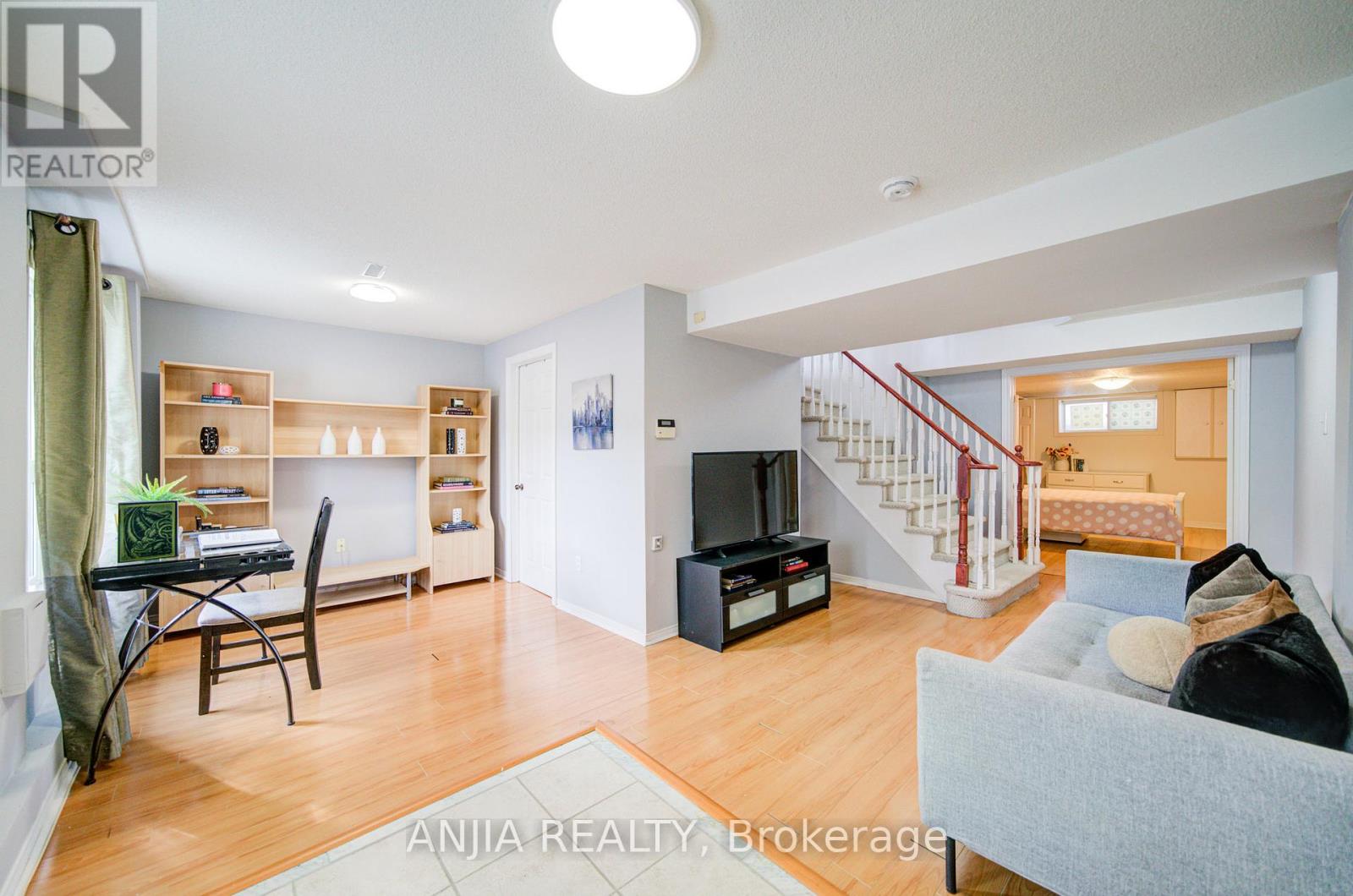 195 Shirley Drive, Richmond Hill, Ontario  L4S 1T3 - Photo 35 - N12981928