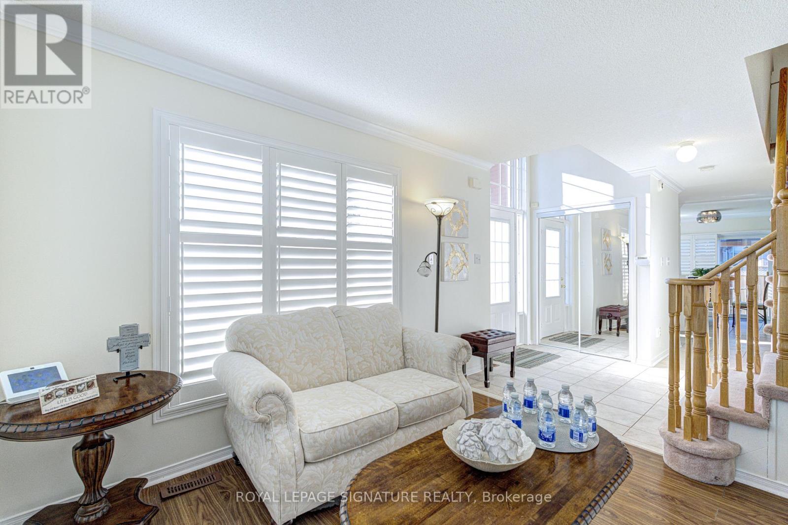 1019 Kennedy Circle, Milton, Ontario  L9T 5S4 - Photo 11 - W12983100