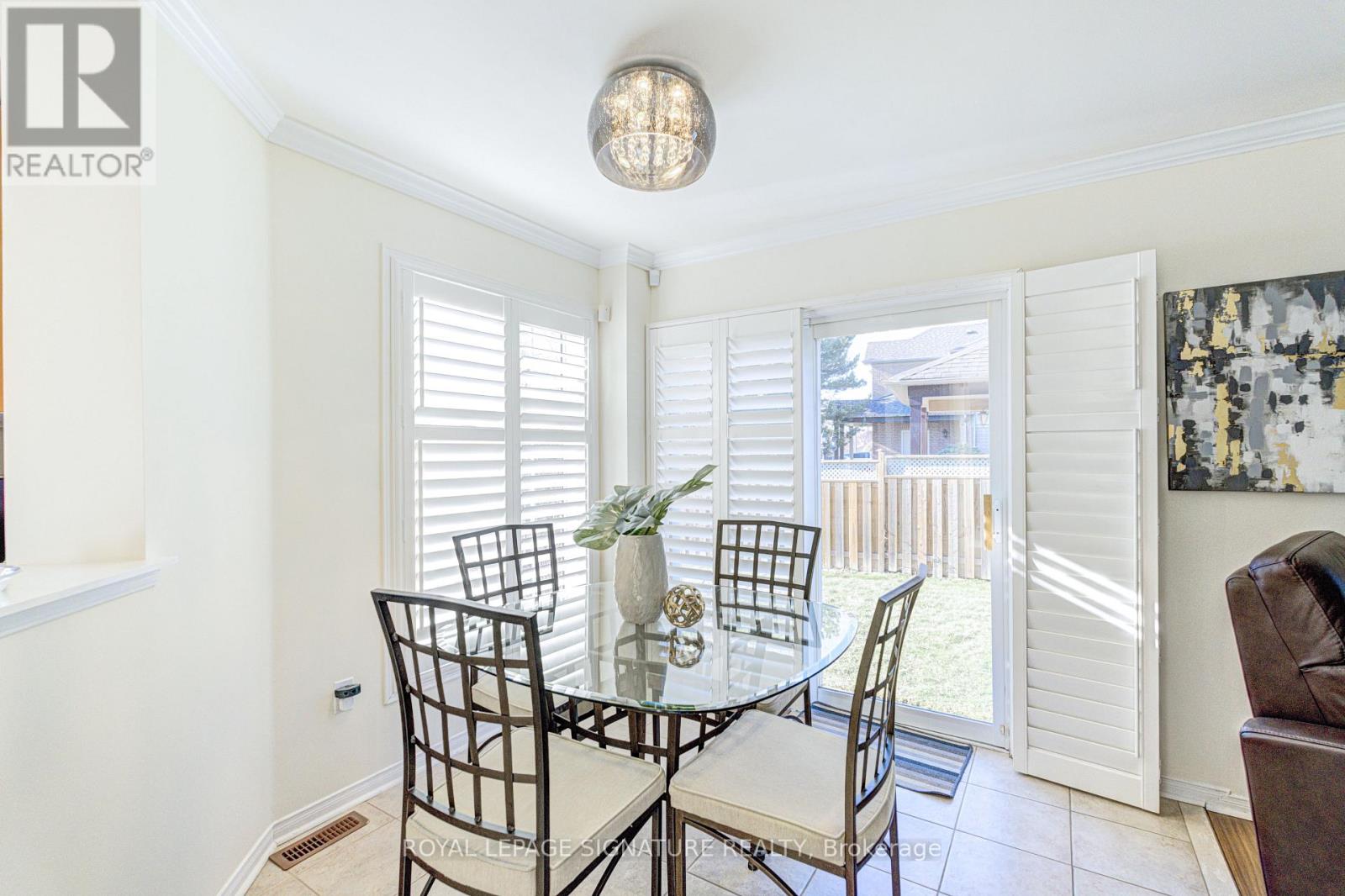 1019 Kennedy Circle, Milton, Ontario  L9T 5S4 - Photo 28 - W12983100