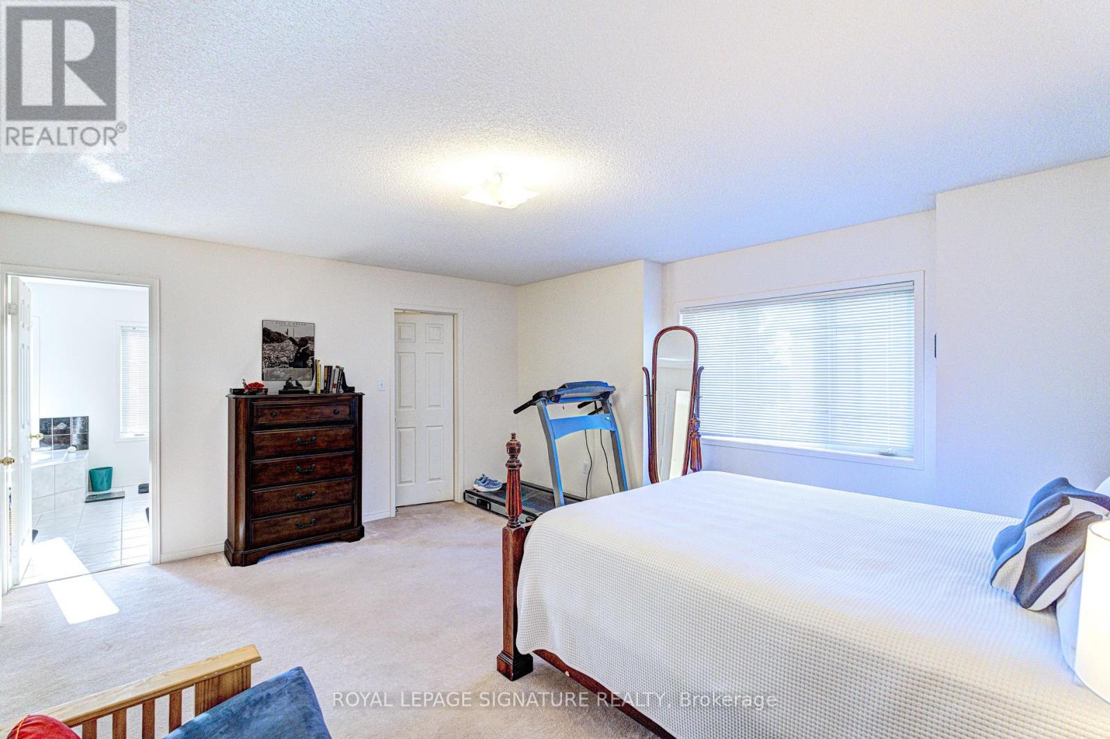 1019 Kennedy Circle, Milton, Ontario  L9T 5S4 - Photo 37 - W12983100