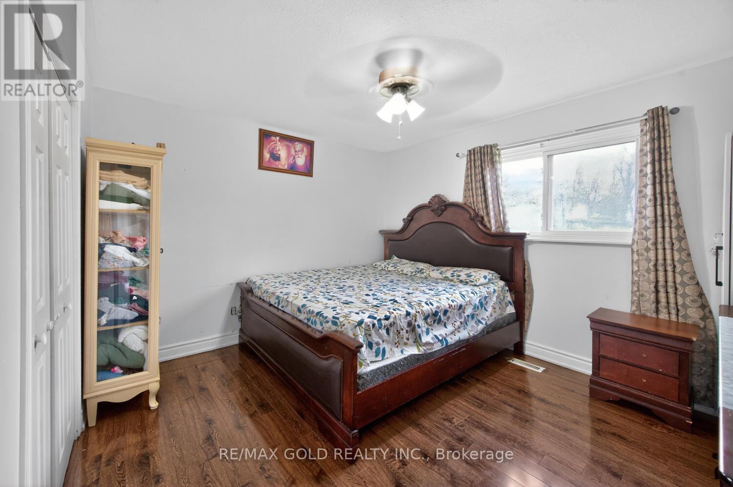 3031 Lafontaine Road, Mississauga, Ontario  L4T 1Z4 - Photo 22 - W12983492