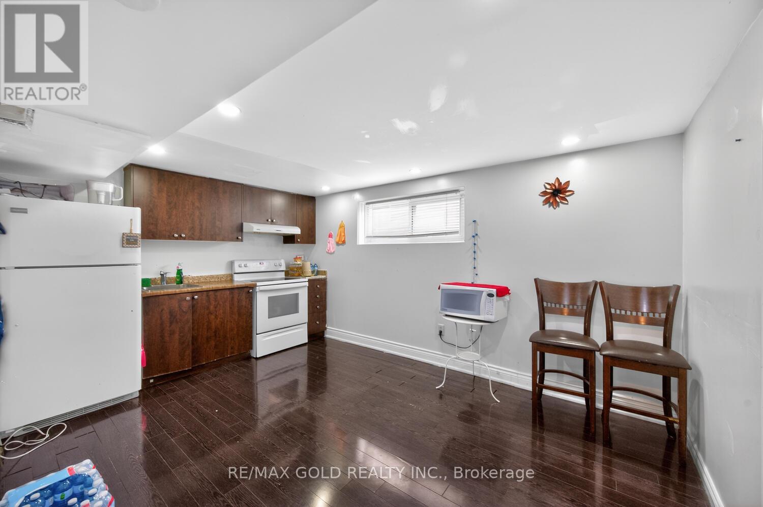 3031 Lafontaine Road, Mississauga, Ontario  L4T 1Z4 - Photo 30 - W12983492