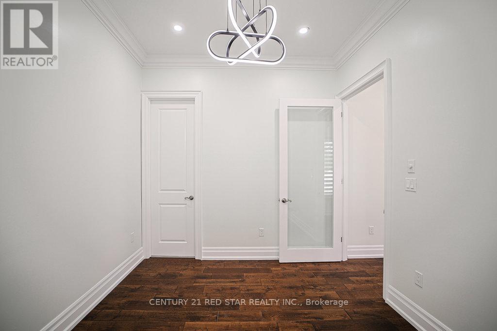 164 Elmhurst Drive, Toronto, Ontario  M9W 2K6 - Photo 15 - W12983520