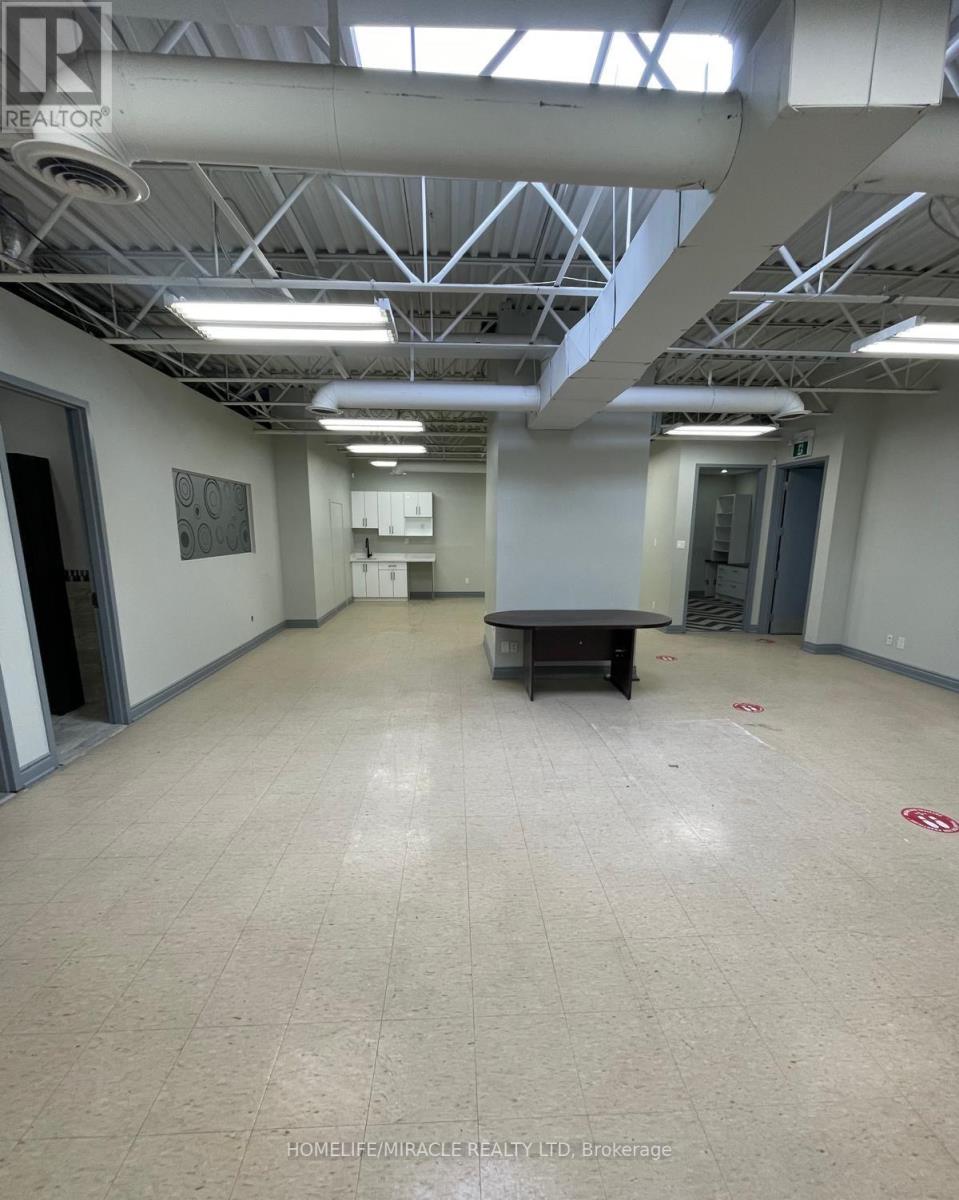 3 - 7195 Tranmere Drive, Mississauga, Ontario  L5S 1N4 - Photo 5 - W12983542