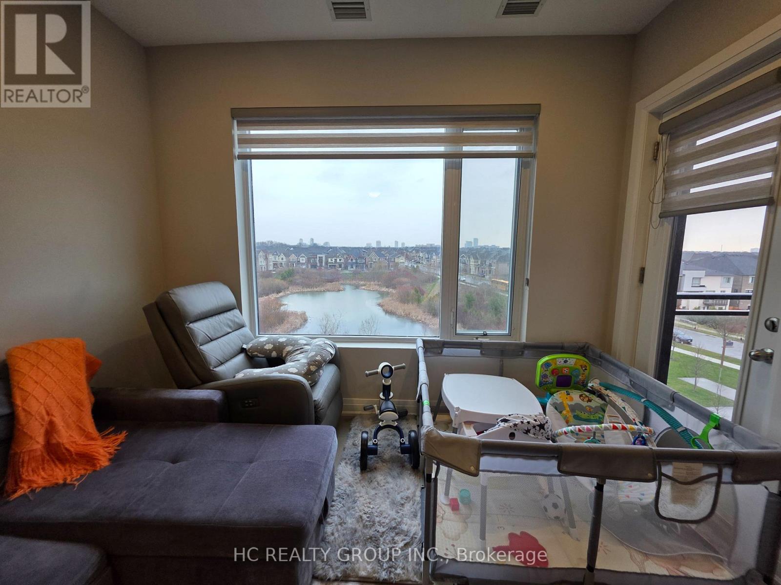 404 - 3265 Carding Mill Trail, Oakville, Ontario  L6M 5P7 - Photo 10 - W12983548