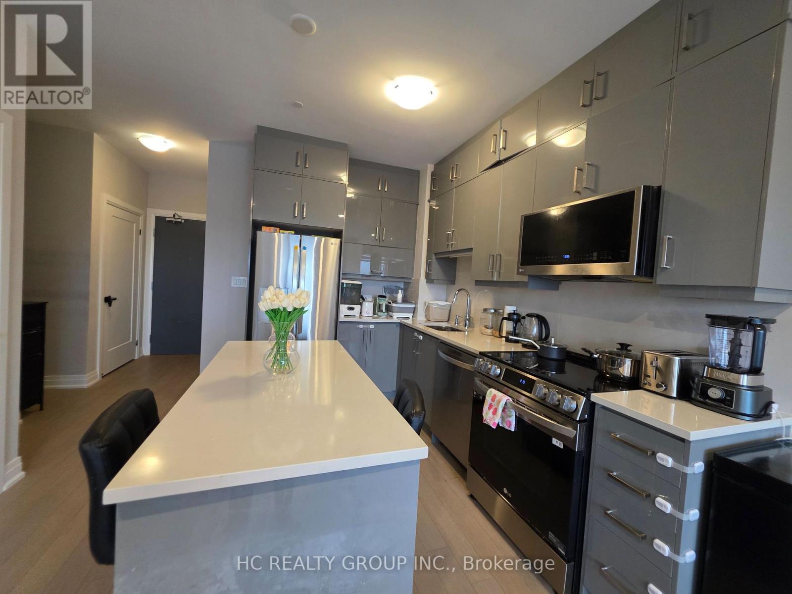 404 - 3265 Carding Mill Trail, Oakville, Ontario  L6M 5P7 - Photo 6 - W12983548