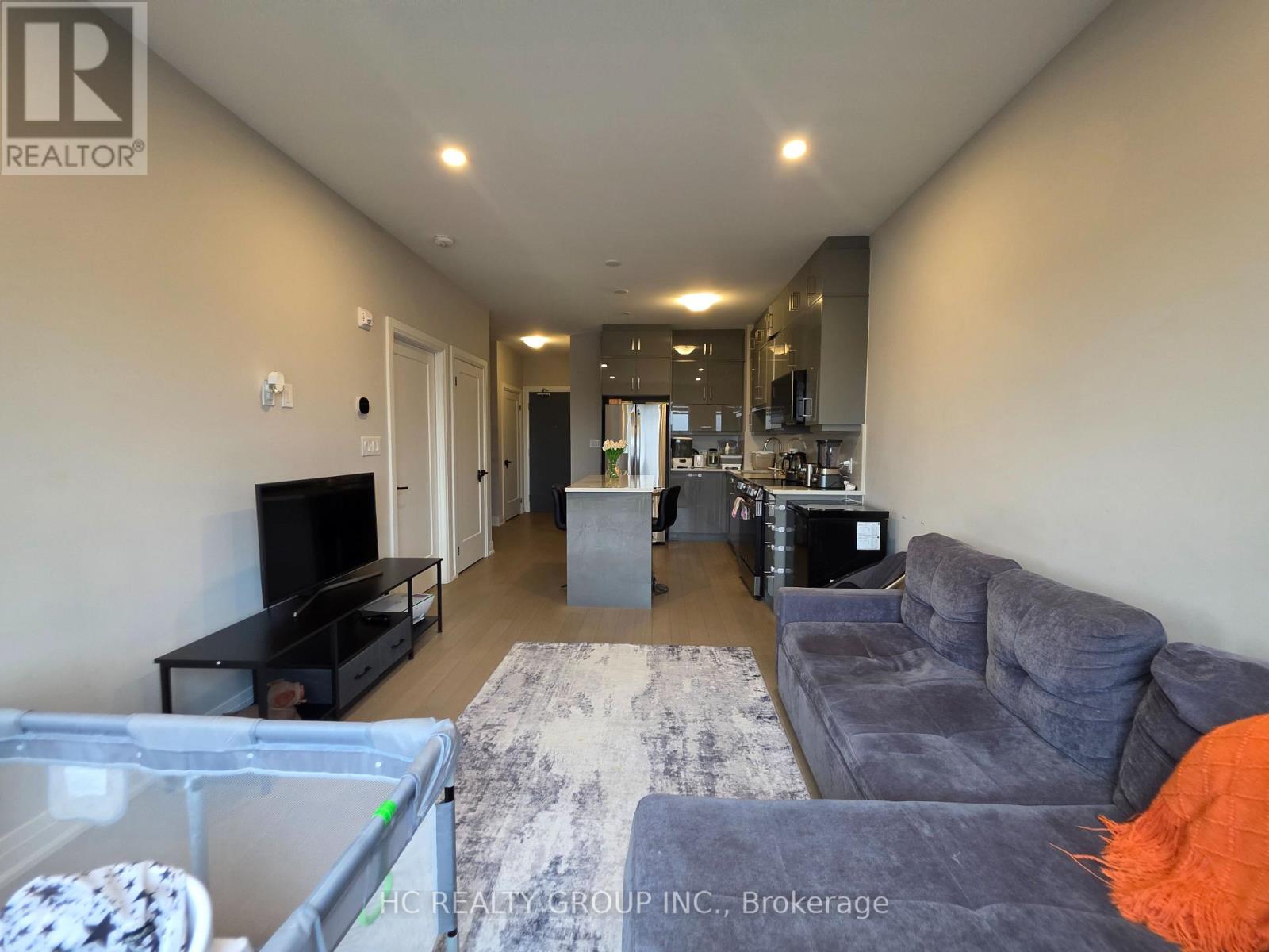 404 - 3265 Carding Mill Trail, Oakville, Ontario  L6M 5P7 - Photo 8 - W12983548