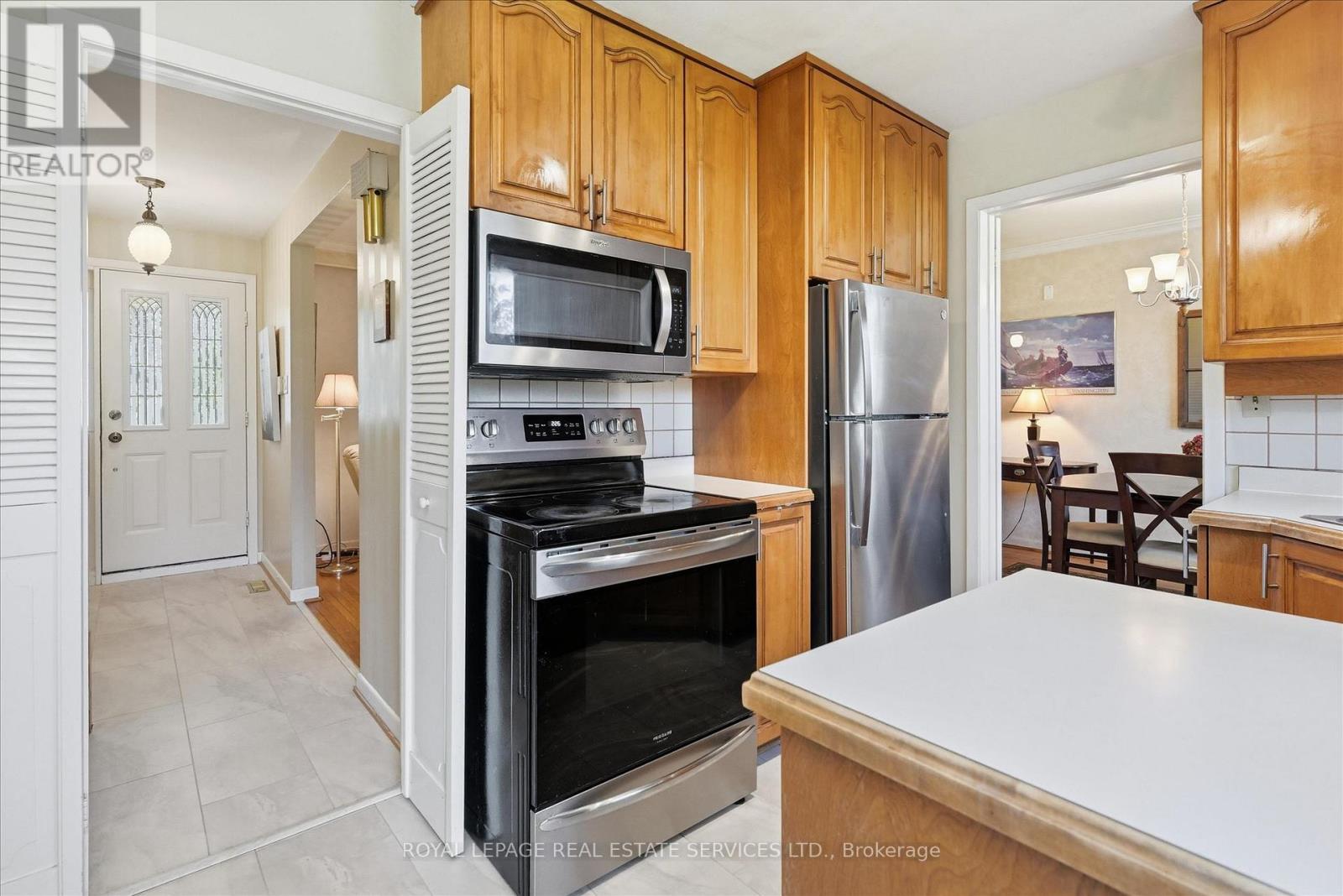 2142 Hixon Street, Oakville, Ontario  L6L 1T4 - Photo 11 - W12983584