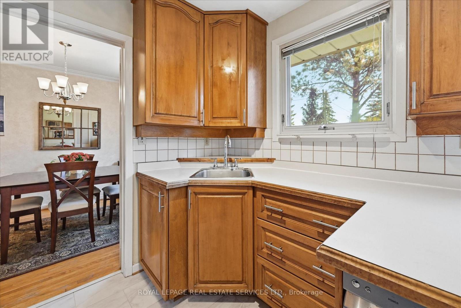 2142 Hixon Street, Oakville, Ontario  L6L 1T4 - Photo 12 - W12983584