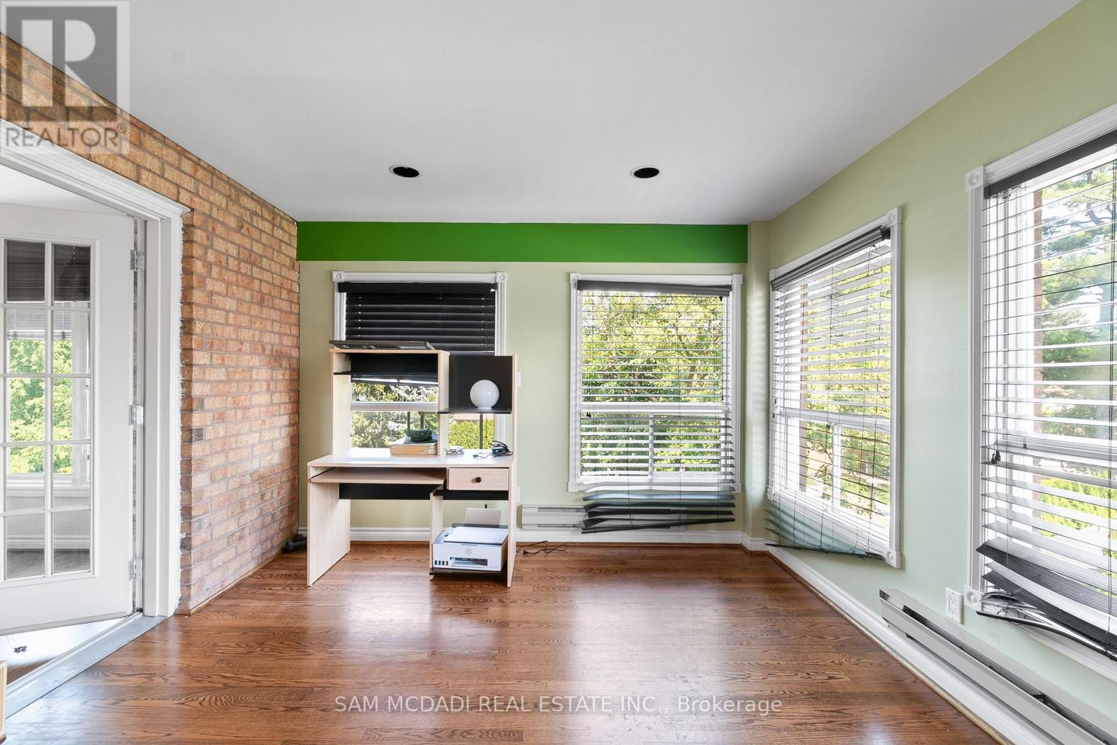 2339 Glengarry Road, Mississauga, Ontario  L5C 1Y1 - Photo 21 - W12983590