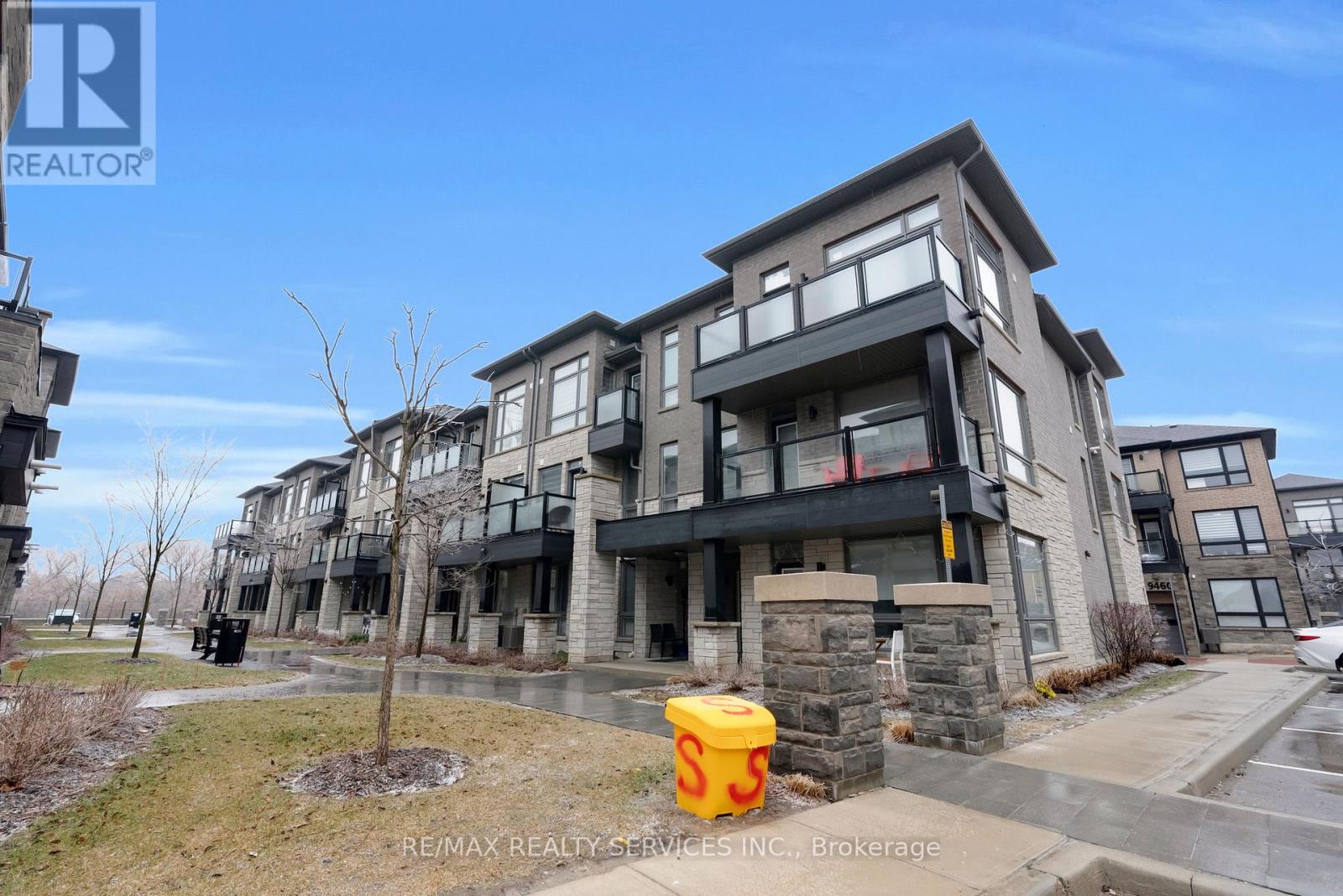 55 - 9450 The Gore Road, Brampton, Ontario  L6P 4P9 - Photo 3 - W12983600