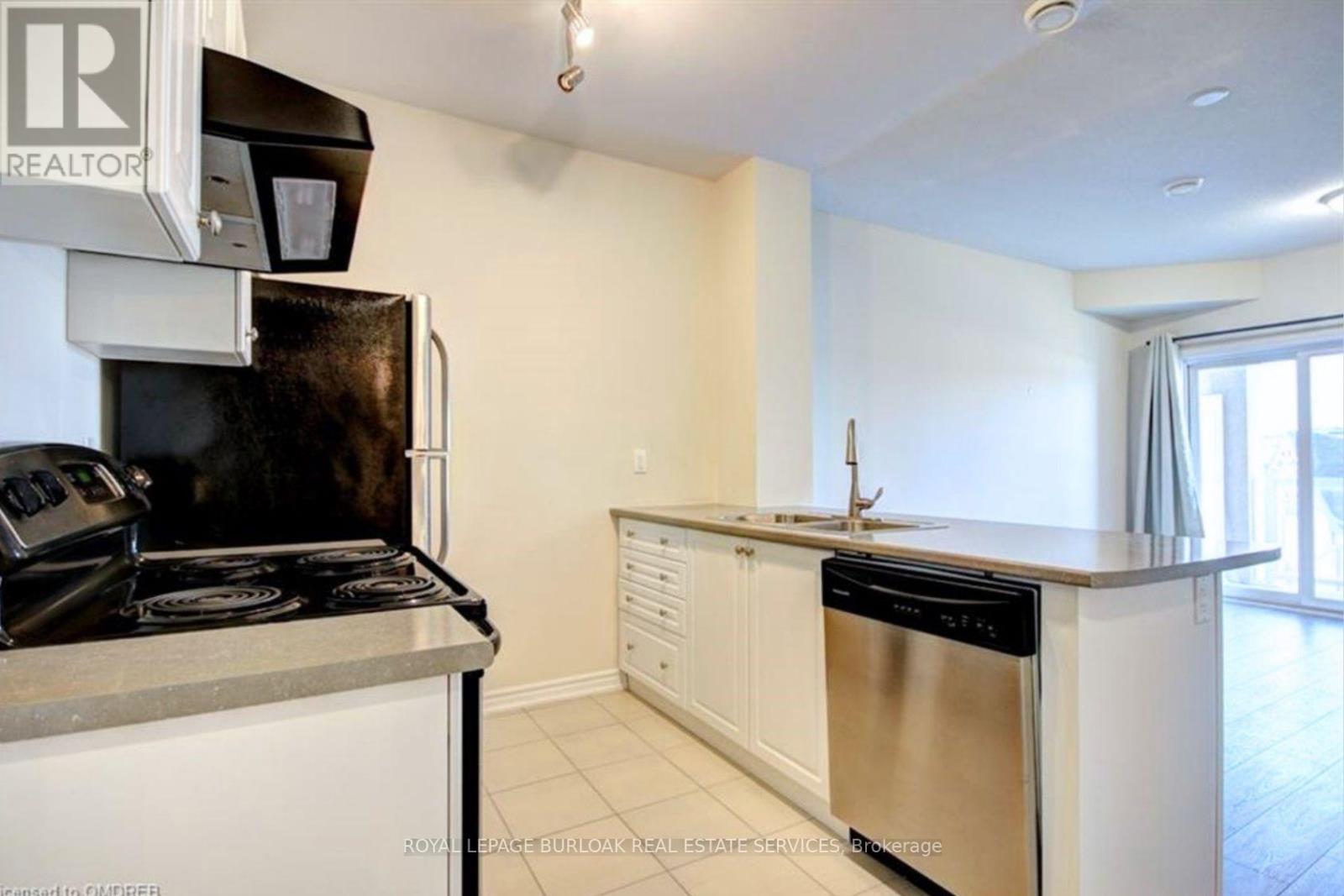 308 - 1360 Costigan Road, Milton, Ontario  L9T 0Y8 - Photo 5 - W12983616