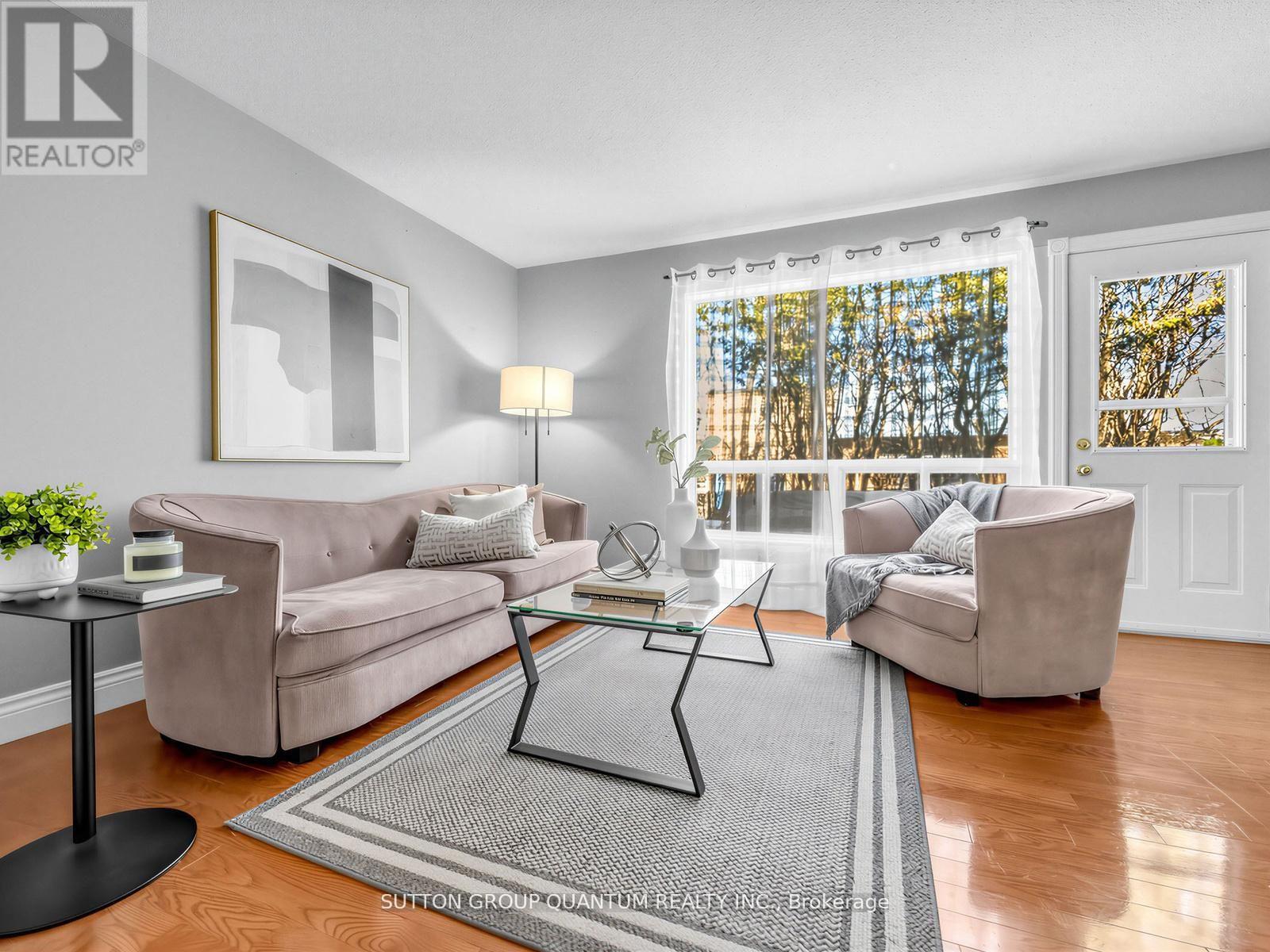 30 - 3665 Flamewood Drive, Mississauga, Ontario  L4Y 3P5 - Photo 7 - W12983618